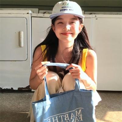 女孩梦三十封面